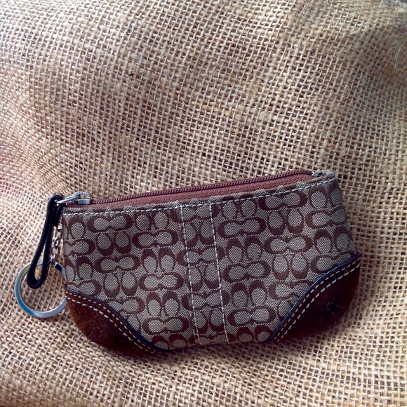 Mini Brown Coach logo change bag - Picture 2 of 10